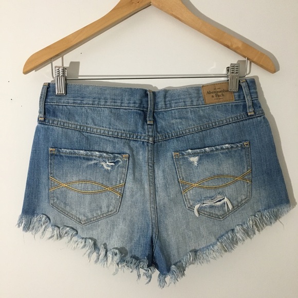 Sold🚫 Abercrombie & Fitch Shorts - Picture 2 of 5